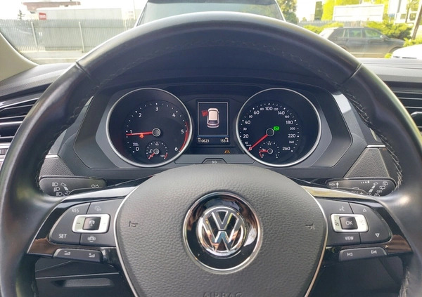 Volkswagen Tiguan Allspace cena 129900 przebieg: 110650, rok produkcji 2019 z Ogrodzieniec małe 631